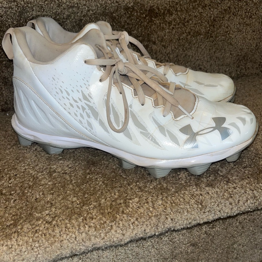Under Armour White and Gray football Cleats